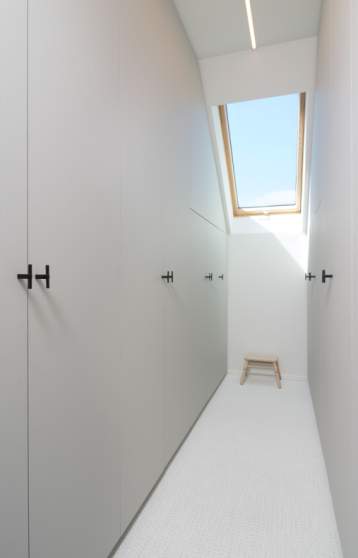 Kleerkast in dressing