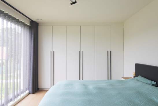Kleerkast op maat in slaapkamer 1