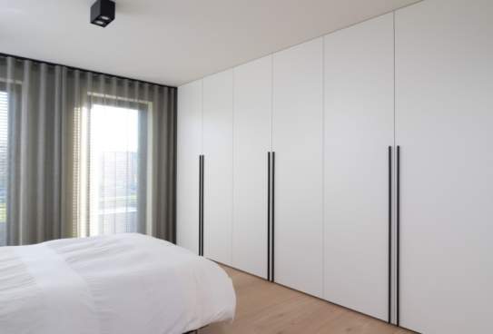 Kleerkast op maat in slaapkamer 1