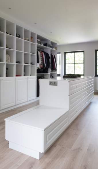 Maatkast in dressing met zitgedeelte 2