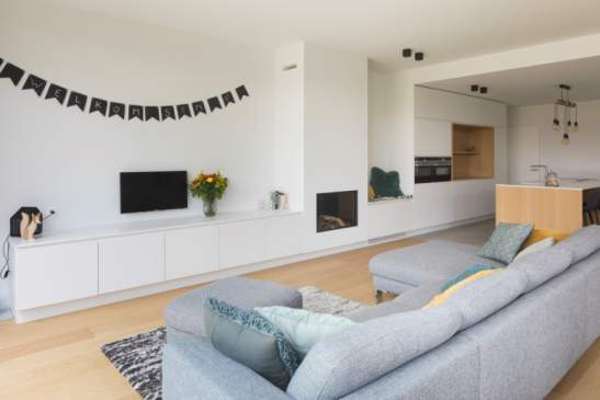 tv meubel op maat met ingewerkte zitbank